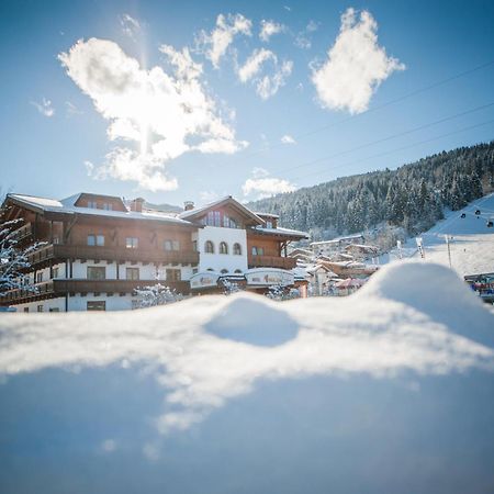 Alpines Gourmet Hotel Montanara Flachau Dış mekan fotoğraf