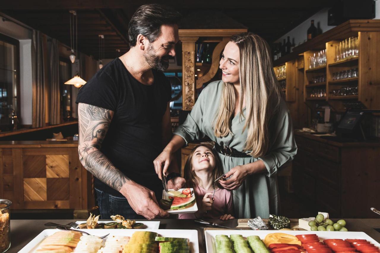 Alpines Gourmet Hotel Montanara Flachau Dış mekan fotoğraf