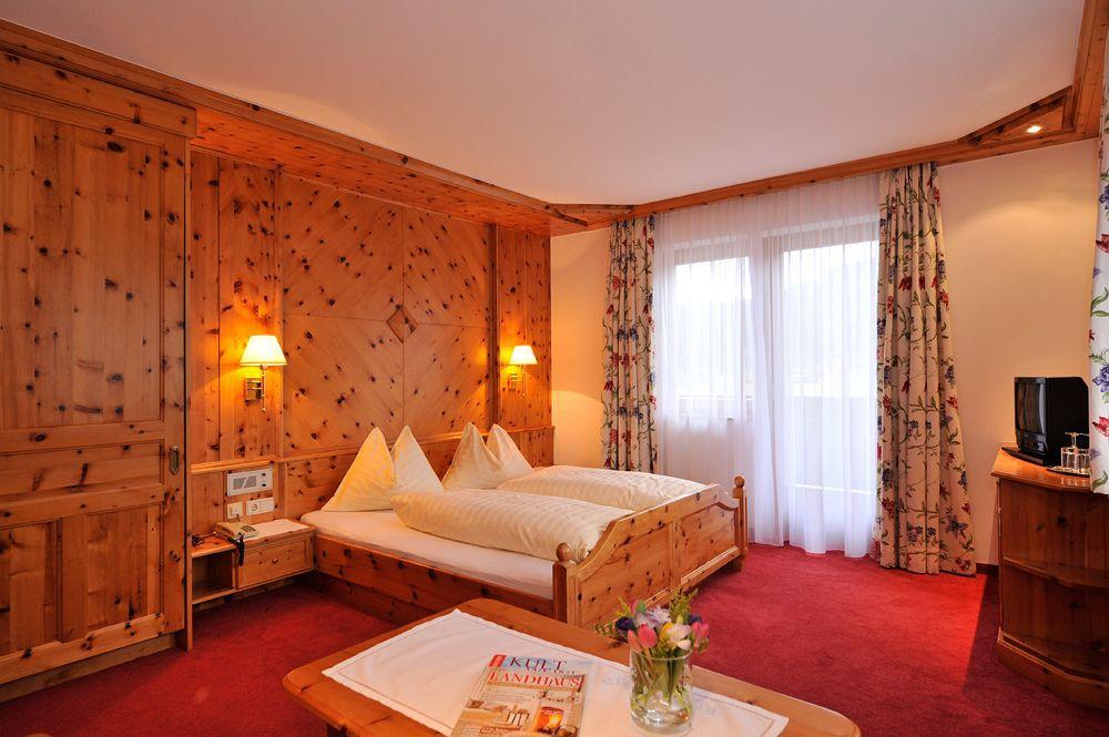 Alpines Gourmet Hotel Montanara Flachau Dış mekan fotoğraf