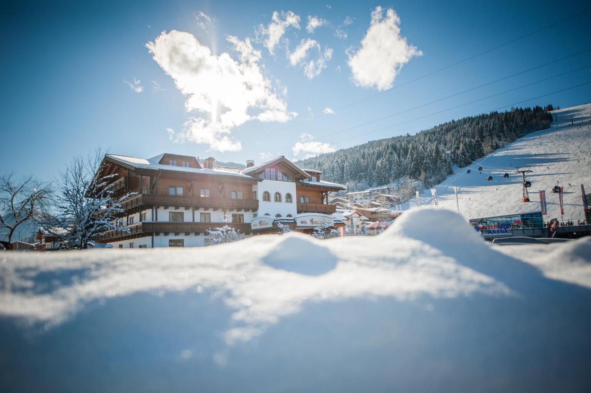 Alpines Gourmet Hotel Montanara Flachau Dış mekan fotoğraf
