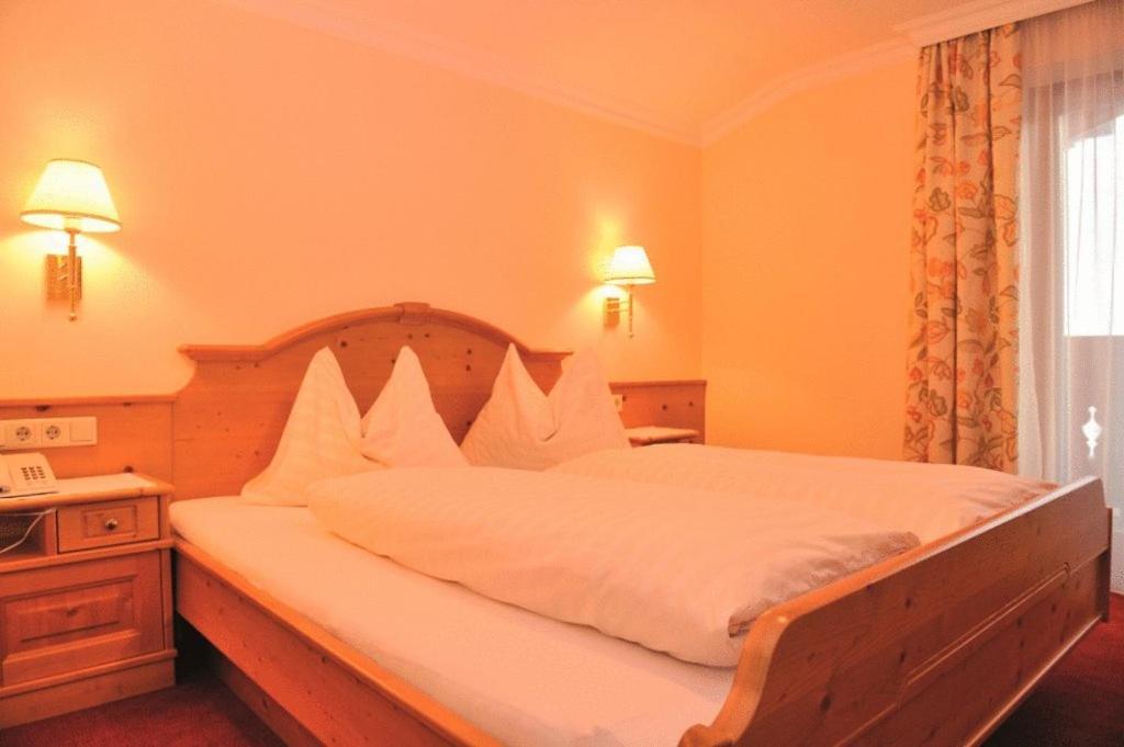 Alpines Gourmet Hotel Montanara Flachau Dış mekan fotoğraf
